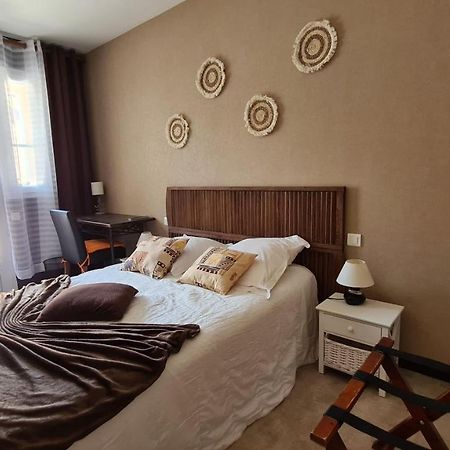 Alysa Hotel Parthenay Exterior foto