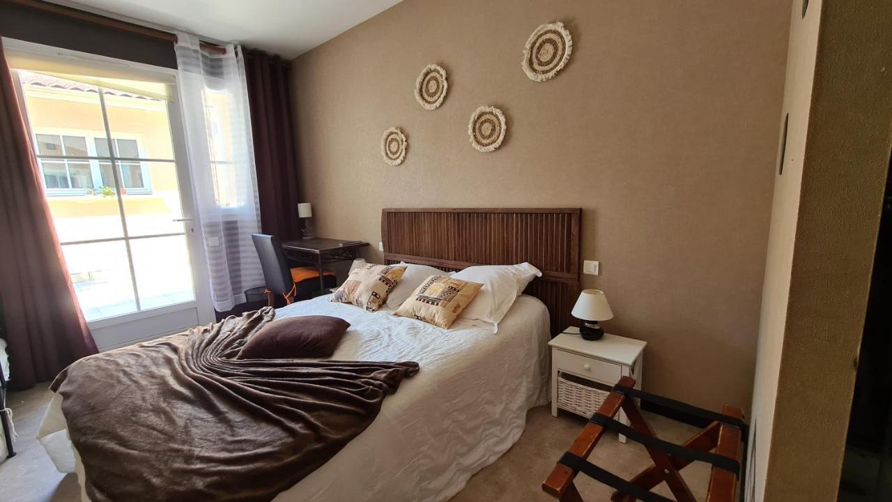 Alysa Hotel Parthenay Exterior foto