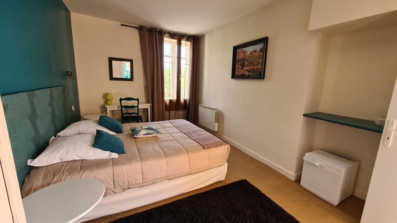 Alysa Hotel Parthenay Exterior foto